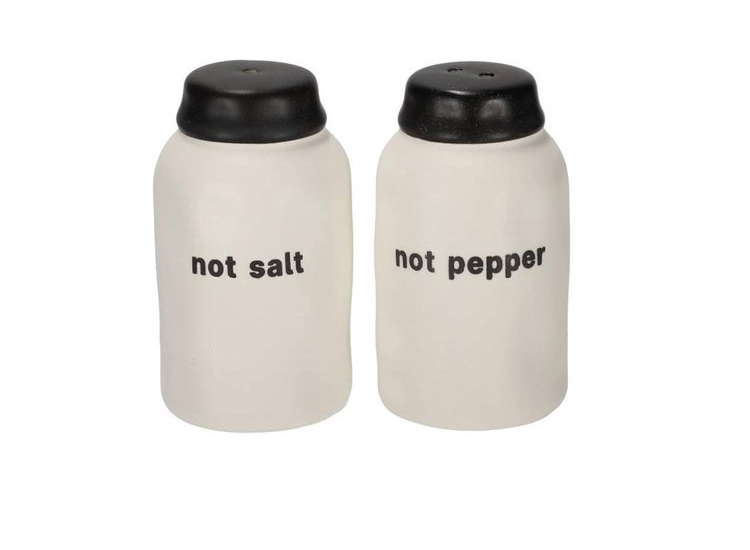JENS Living - Peper-en zoutvat - 'Not Salt/Not Pepper' - zwart/wit afbeelding