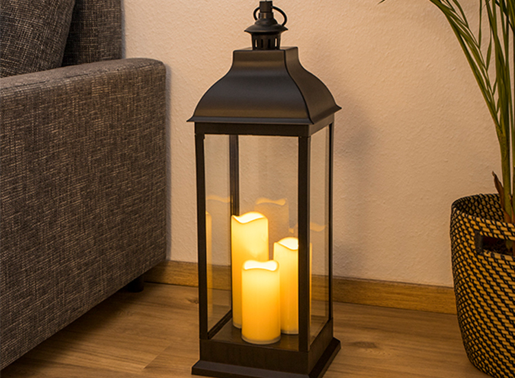 Klassieke Lantaarn met 3 led kaarsen