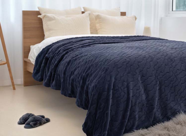 Cozy Bliss Luxury Milky Pluche Plaid - Marine blauw - 130x150 cm
